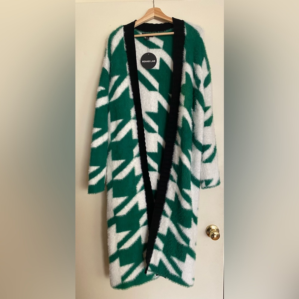 Houndstooth Furry Houndstooth Cardigan in Green NWT